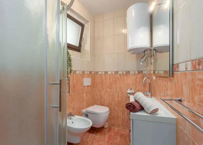 アパート In - Istrien 9914 ポレッチ